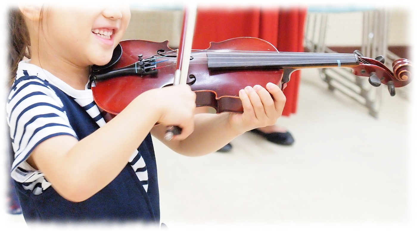 はじめてのバイオリン、嬉しい♪